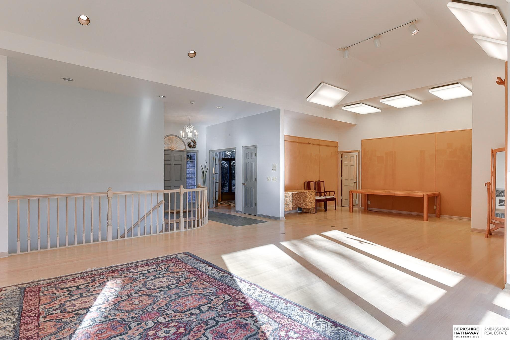 Omaha, Nebraska 68144, United States, 2 Bedrooms Bedrooms, ,3 BathroomsBathrooms,Residential,Pending,13344