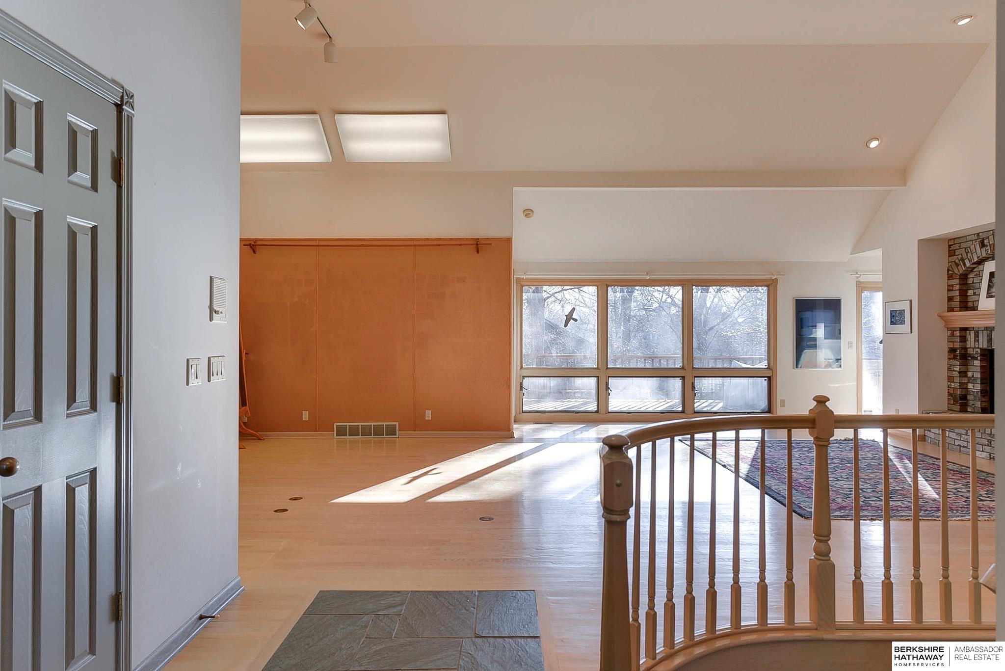 Omaha, Nebraska 68144, United States, 2 Bedrooms Bedrooms, ,3 BathroomsBathrooms,Residential,Pending,13344