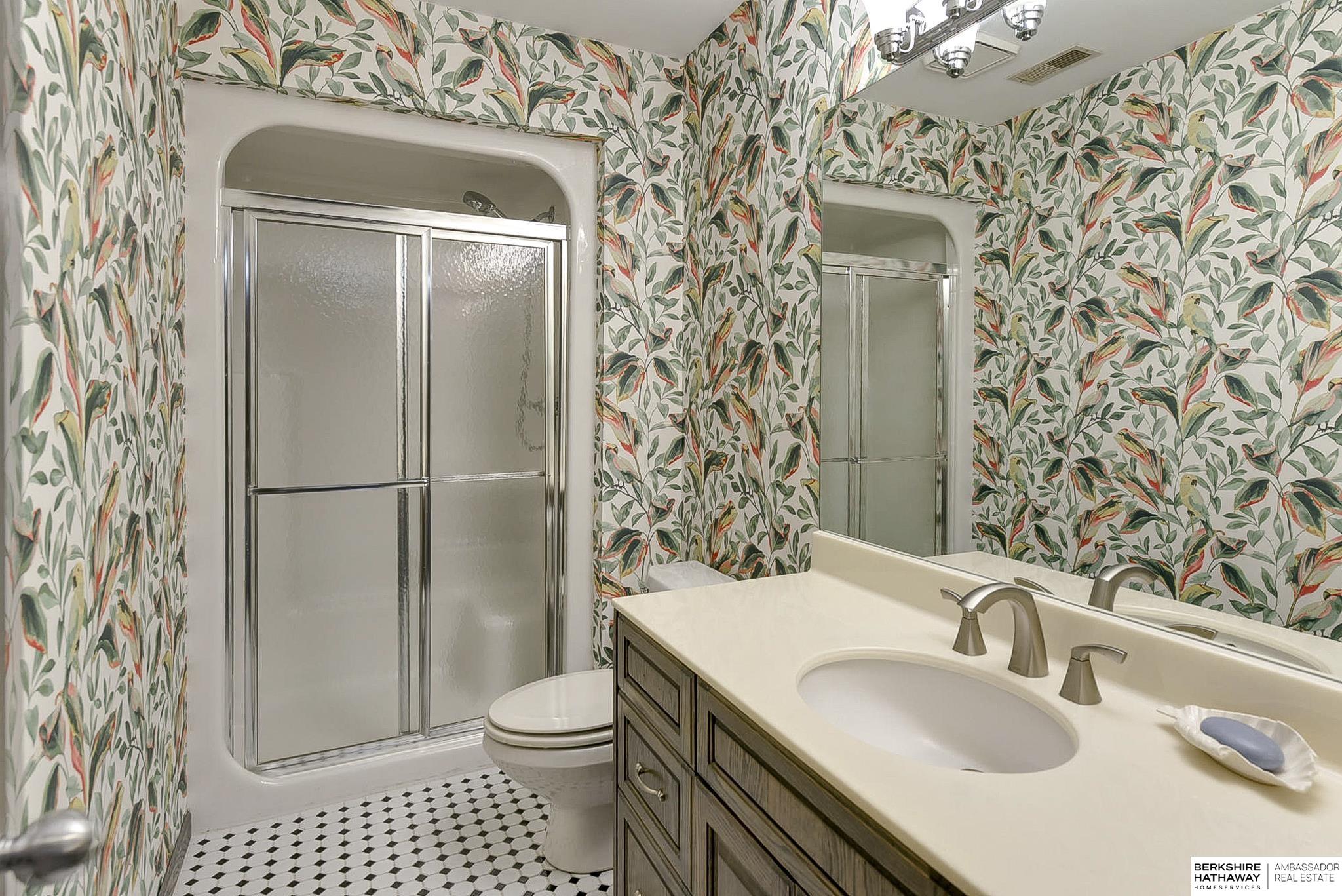 Omaha, Nebraska 68144, United States, 2 Bedrooms Bedrooms, ,3 BathroomsBathrooms,Residential,Pending,13344