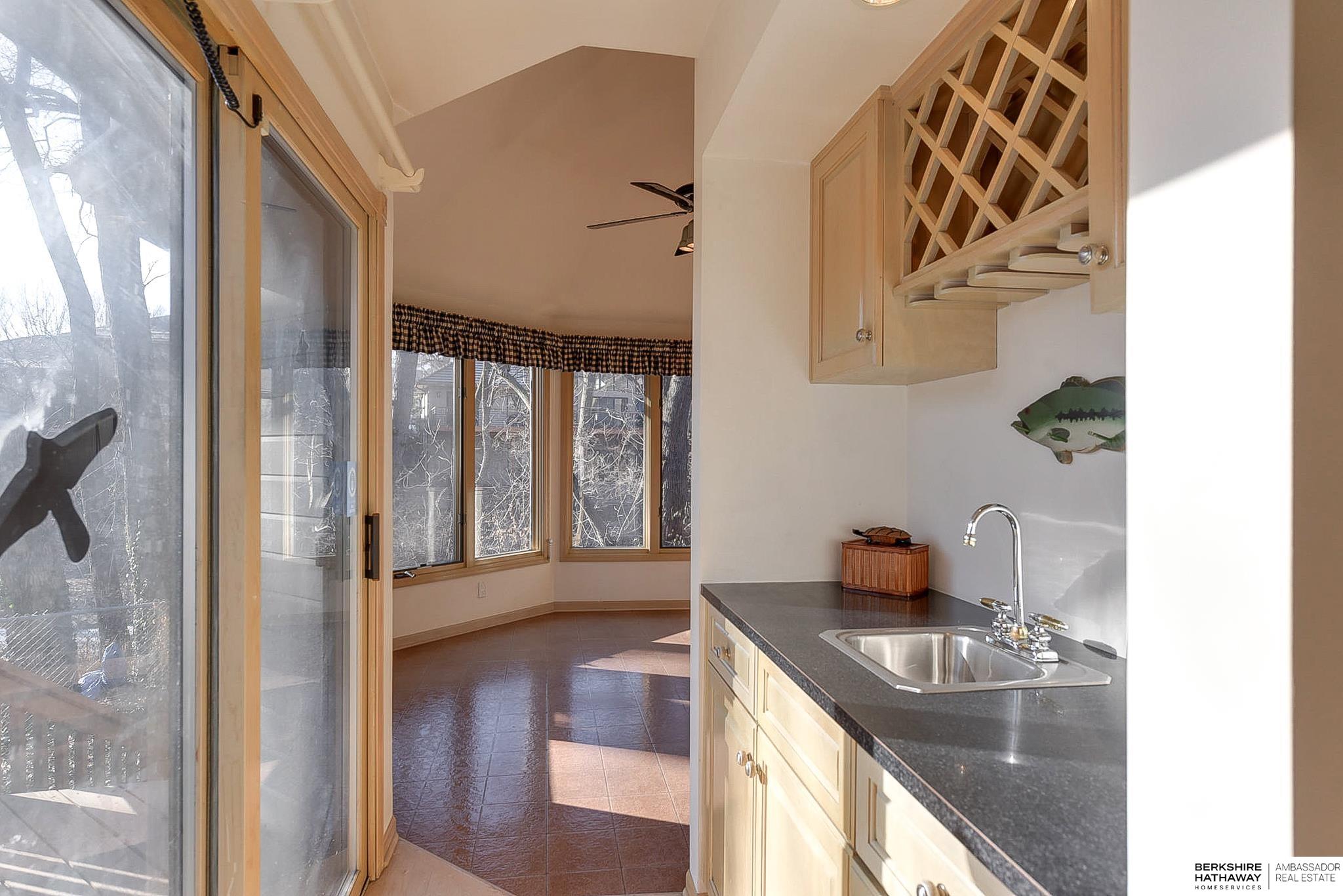 Omaha, Nebraska 68144, United States, 2 Bedrooms Bedrooms, ,3 BathroomsBathrooms,Residential,Pending,13344