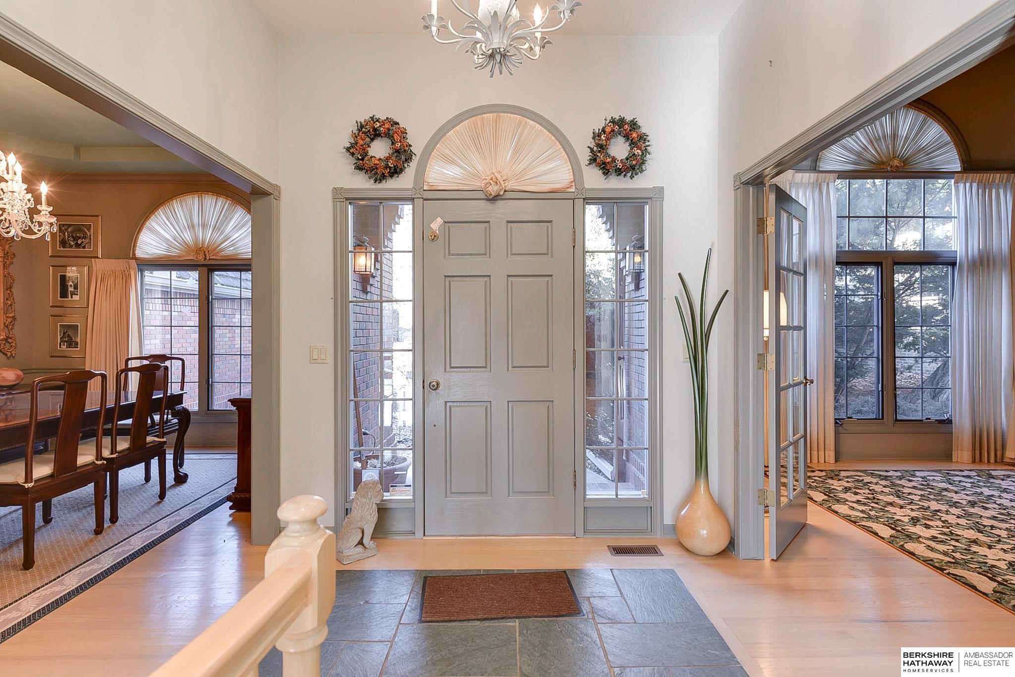 Omaha, Nebraska 68144, United States, 2 Bedrooms Bedrooms, ,3 BathroomsBathrooms,Residential,Pending,13344