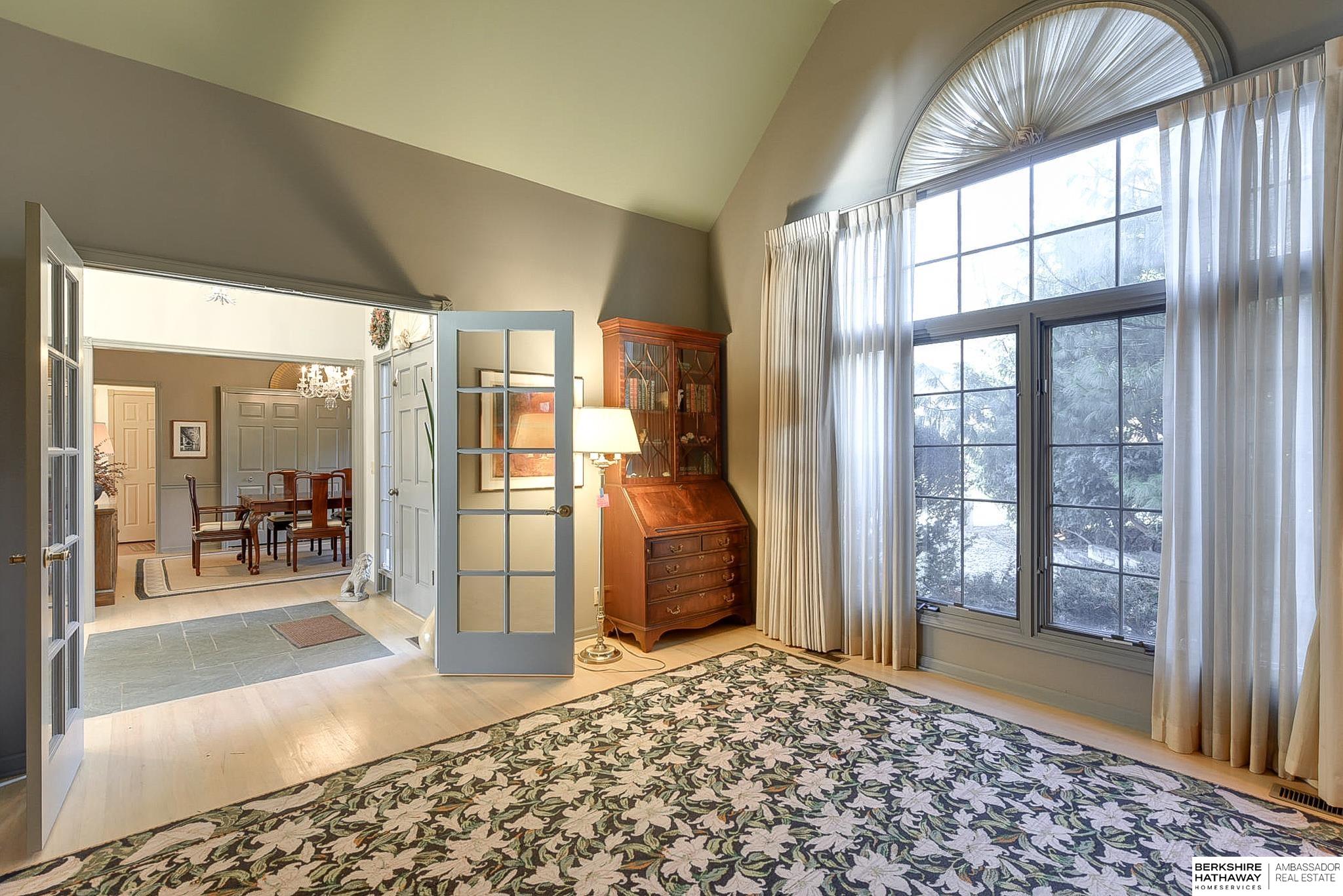 Omaha, Nebraska 68144, United States, 2 Bedrooms Bedrooms, ,3 BathroomsBathrooms,Residential,Pending,13344