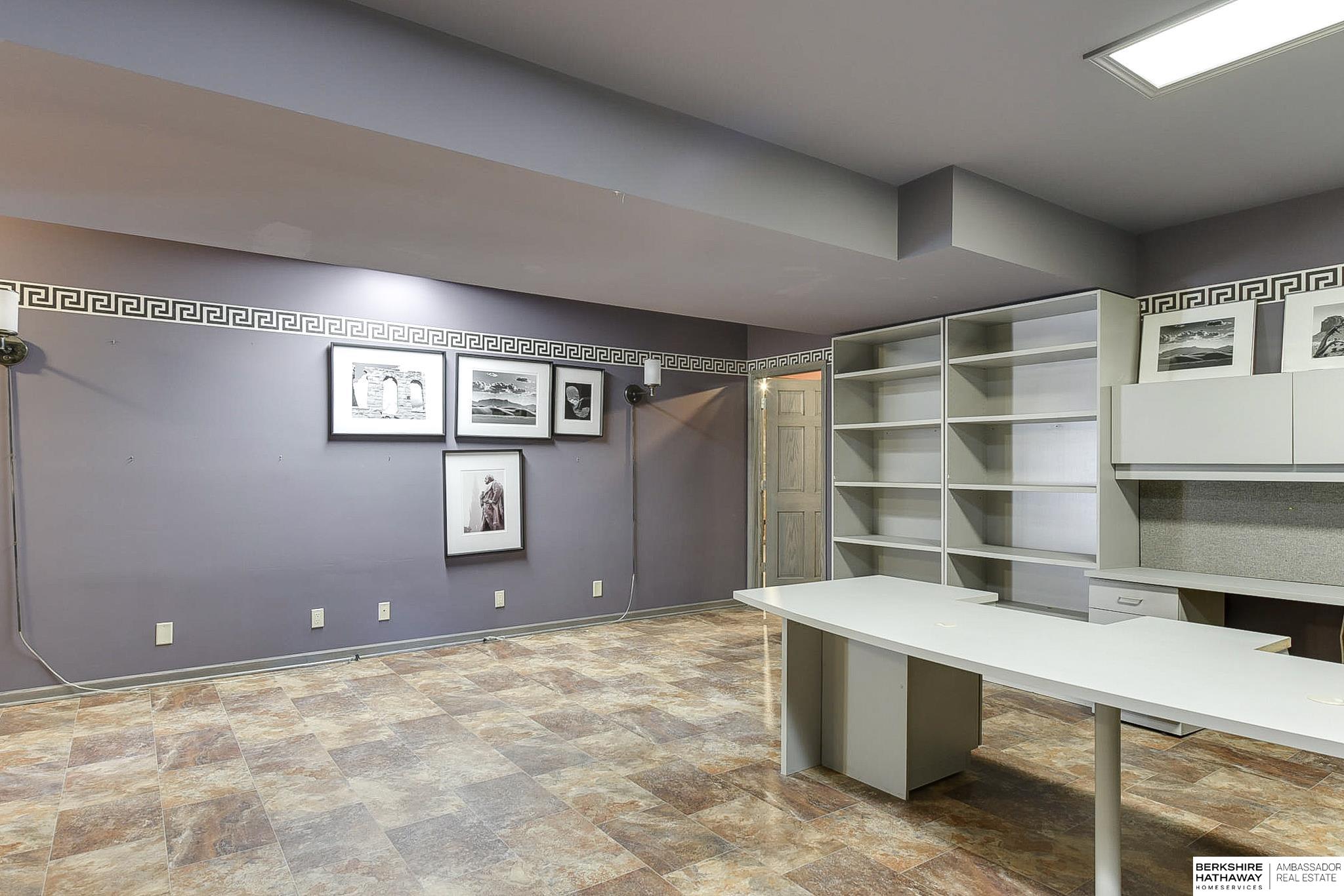 Omaha, Nebraska 68144, United States, 2 Bedrooms Bedrooms, ,3 BathroomsBathrooms,Residential,Pending,13344