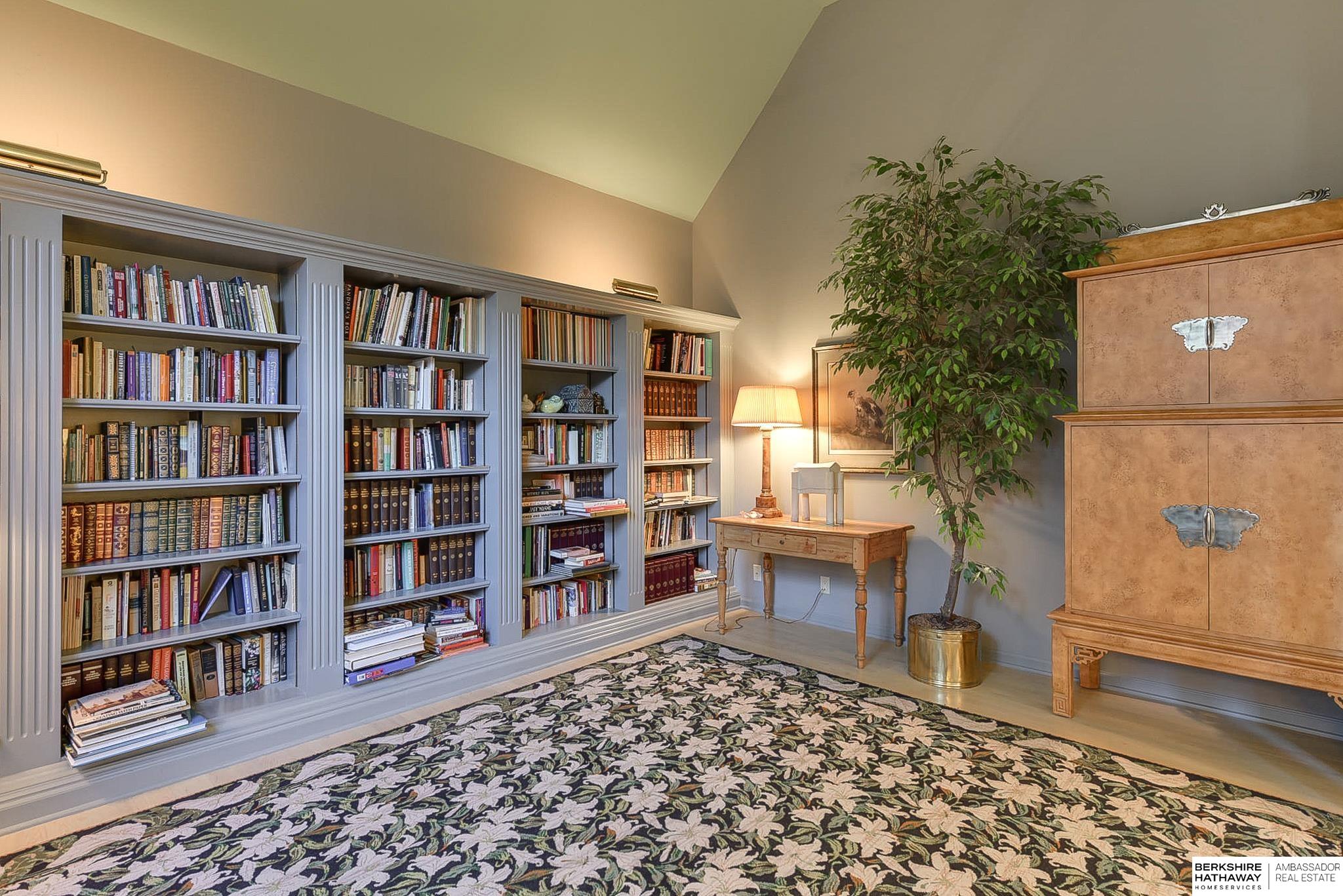 Omaha, Nebraska 68144, United States, 2 Bedrooms Bedrooms, ,3 BathroomsBathrooms,Residential,Pending,13344