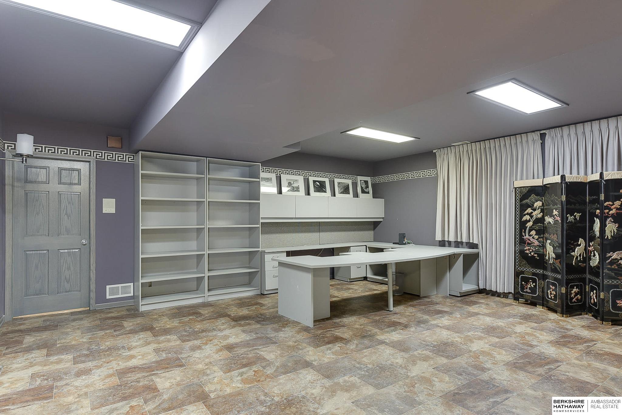 Omaha, Nebraska 68144, United States, 2 Bedrooms Bedrooms, ,3 BathroomsBathrooms,Residential,Pending,13344