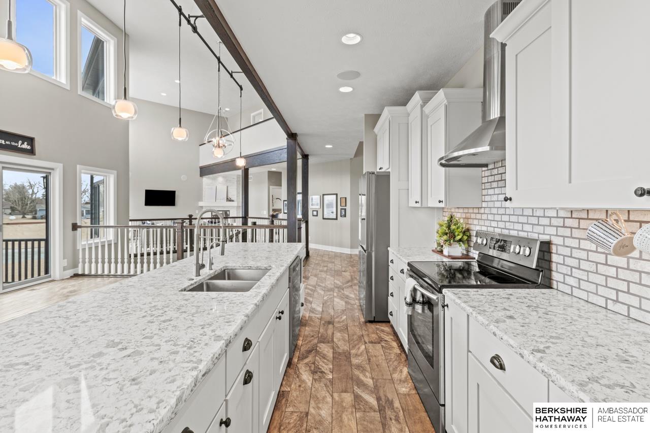 Ashland, Nebraska 68003, United States, 4 Bedrooms Bedrooms, ,4 BathroomsBathrooms,Residential,Pending,5067