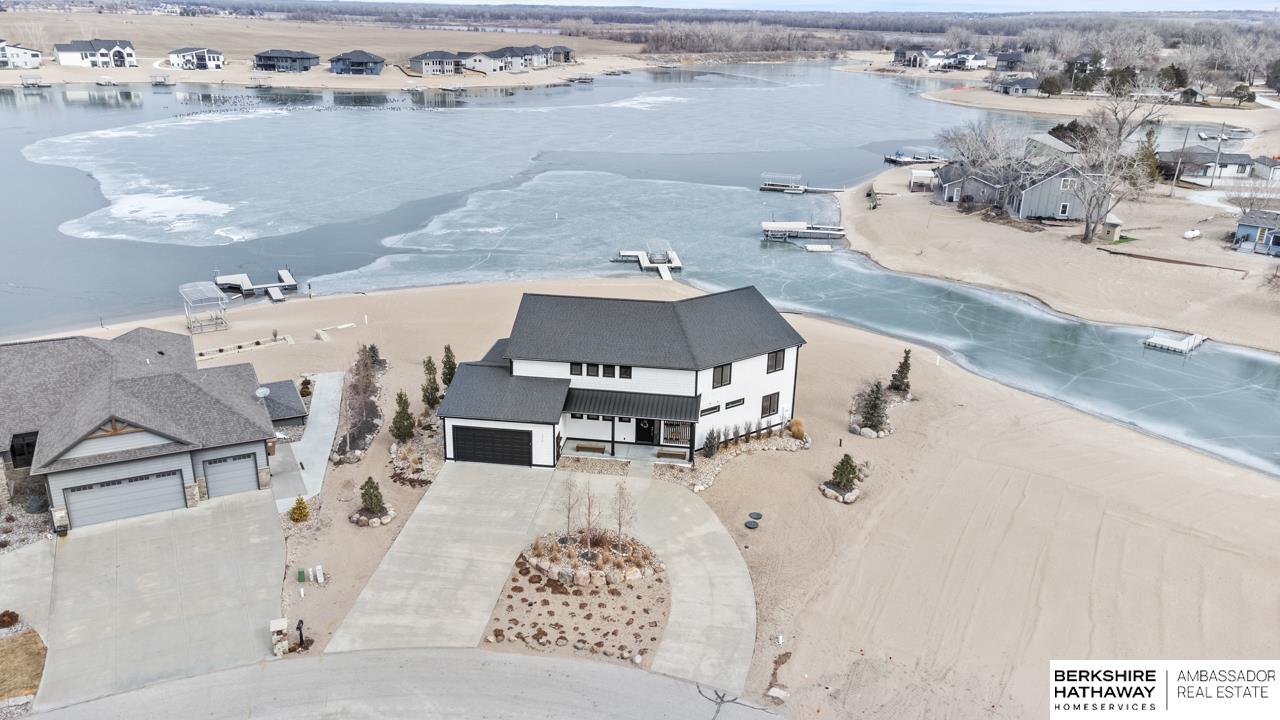 Ashland, Nebraska 68003, United States, 4 Bedrooms Bedrooms, ,4 BathroomsBathrooms,Residential,Pending,5067