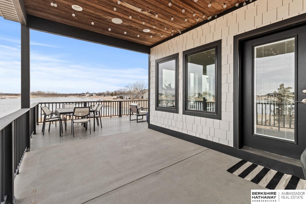 Ashland, Nebraska 68003, United States, 4 Bedrooms Bedrooms, ,4 BathroomsBathrooms,Residential,Pending,5067