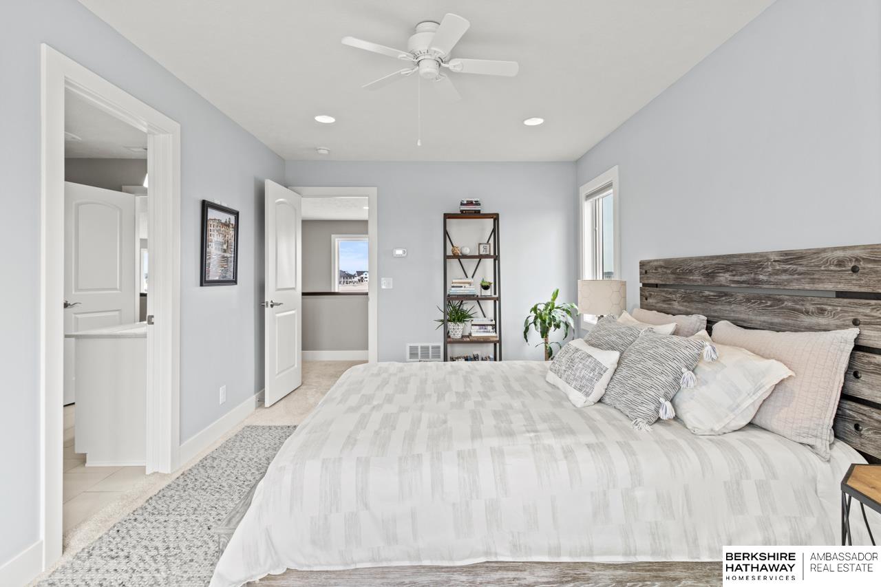 Ashland, Nebraska 68003, United States, 4 Bedrooms Bedrooms, ,4 BathroomsBathrooms,Residential,Pending,5067