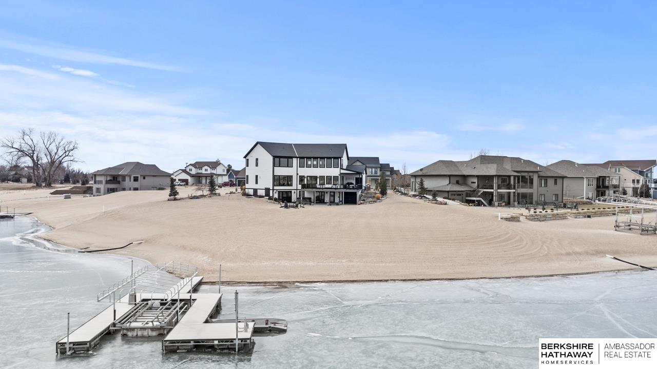 Ashland, Nebraska 68003, United States, 4 Bedrooms Bedrooms, ,4 BathroomsBathrooms,Residential,Pending,5067