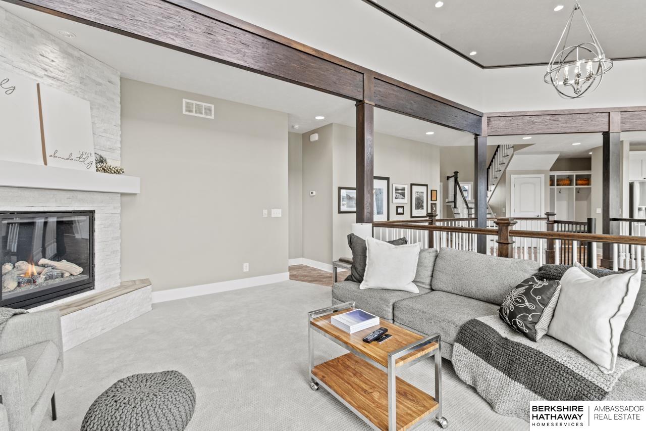 Ashland, Nebraska 68003, United States, 4 Bedrooms Bedrooms, ,4 BathroomsBathrooms,Residential,Pending,5067