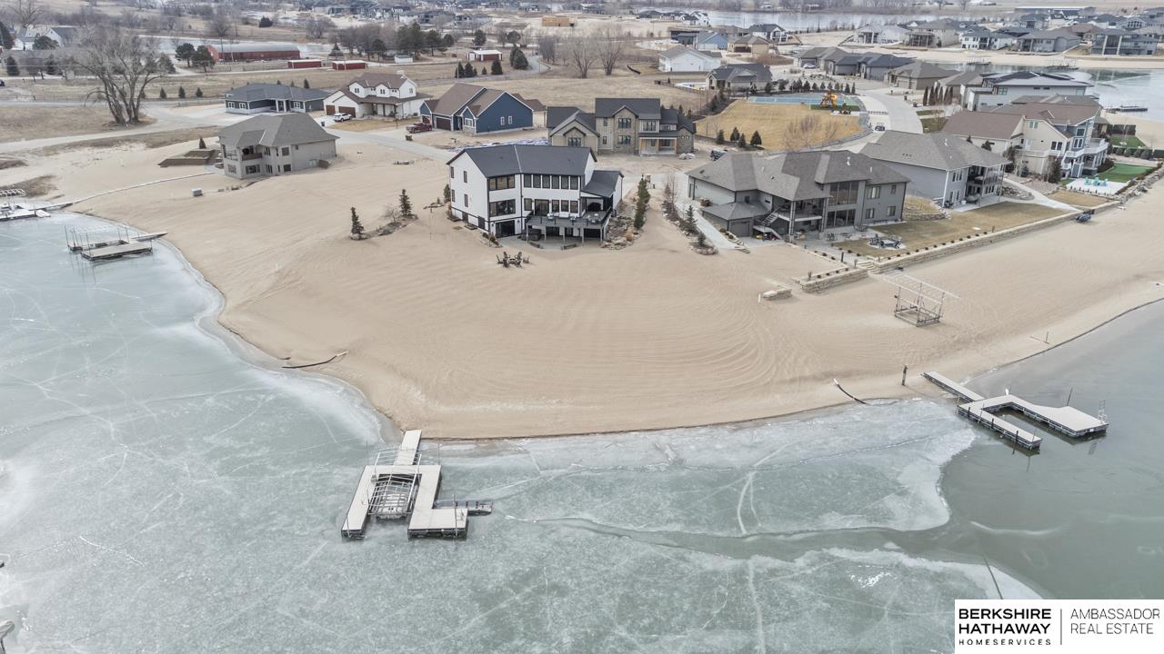 Ashland, Nebraska 68003, United States, 4 Bedrooms Bedrooms, ,4 BathroomsBathrooms,Residential,Pending,5067