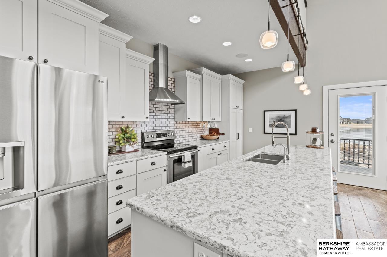 Ashland, Nebraska 68003, United States, 4 Bedrooms Bedrooms, ,4 BathroomsBathrooms,Residential,Pending,5067