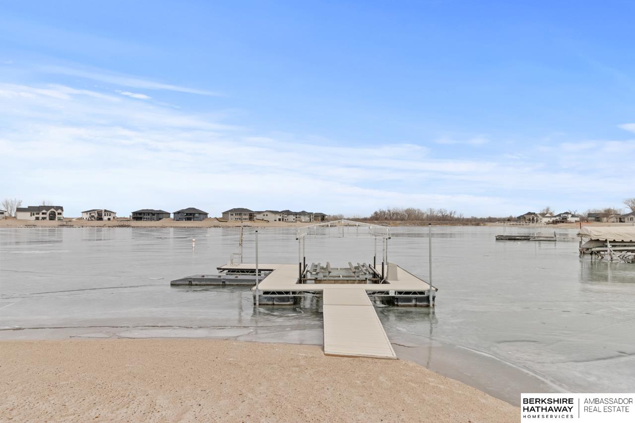 Ashland, Nebraska 68003, United States, 4 Bedrooms Bedrooms, ,4 BathroomsBathrooms,Residential,Pending,5067