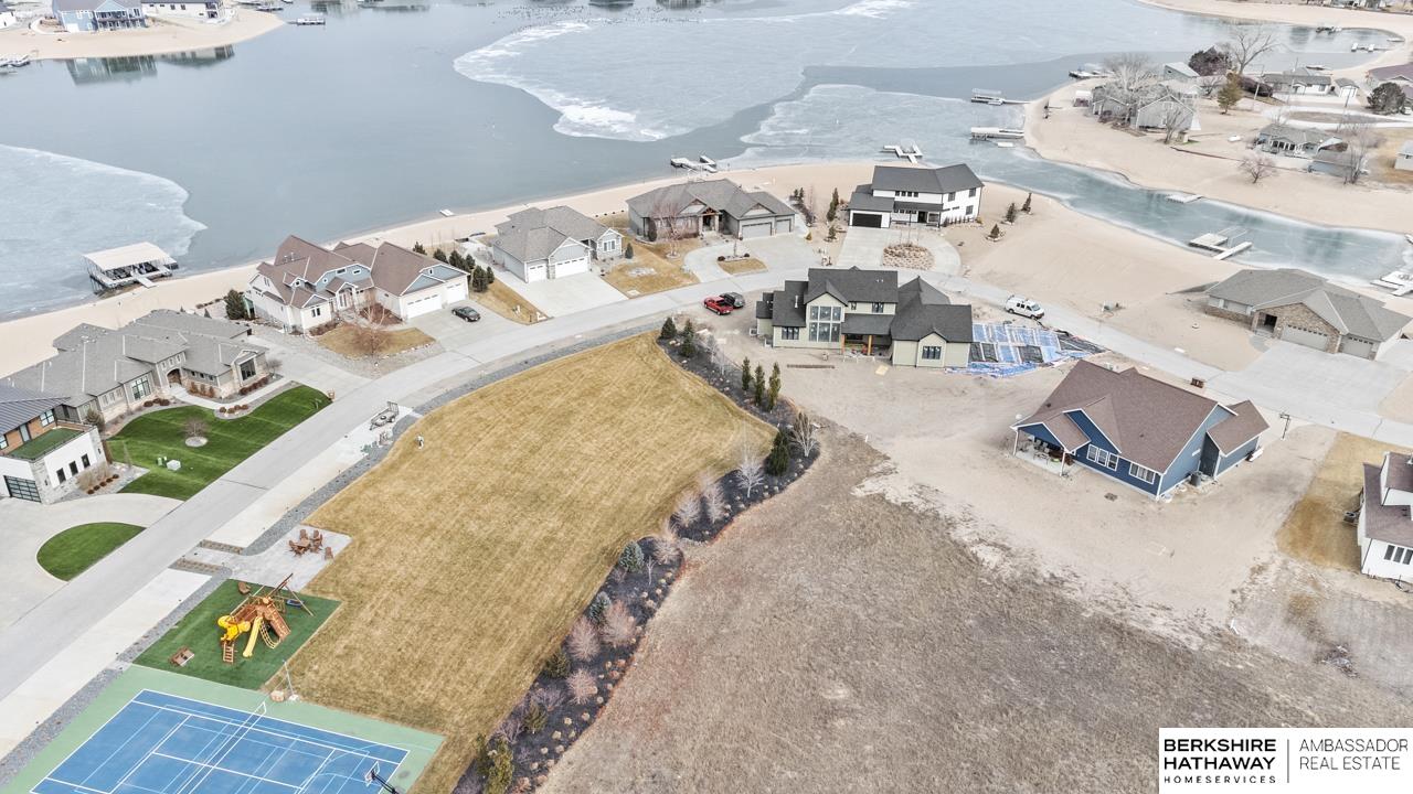 Ashland, Nebraska 68003, United States, 4 Bedrooms Bedrooms, ,4 BathroomsBathrooms,Residential,Pending,5067