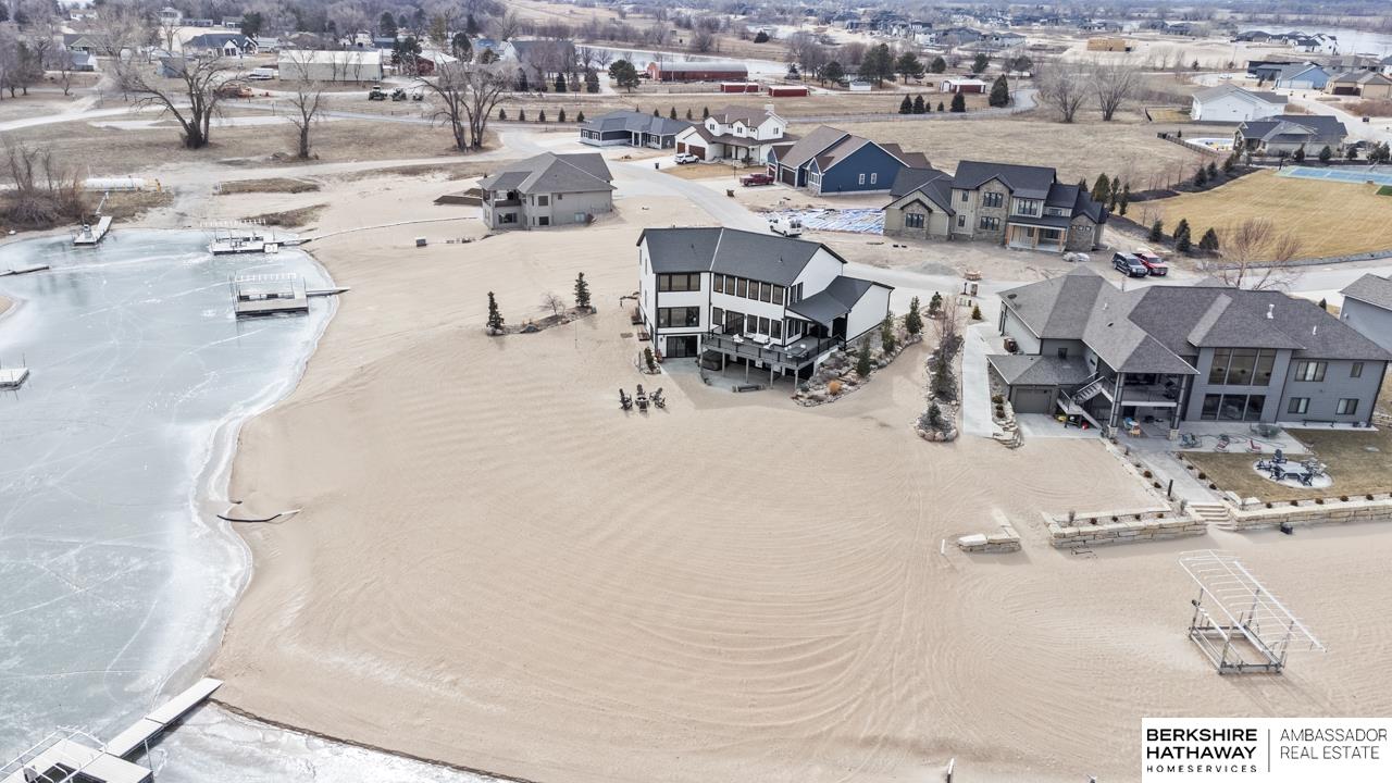 Ashland, Nebraska 68003, United States, 4 Bedrooms Bedrooms, ,4 BathroomsBathrooms,Residential,Pending,5067