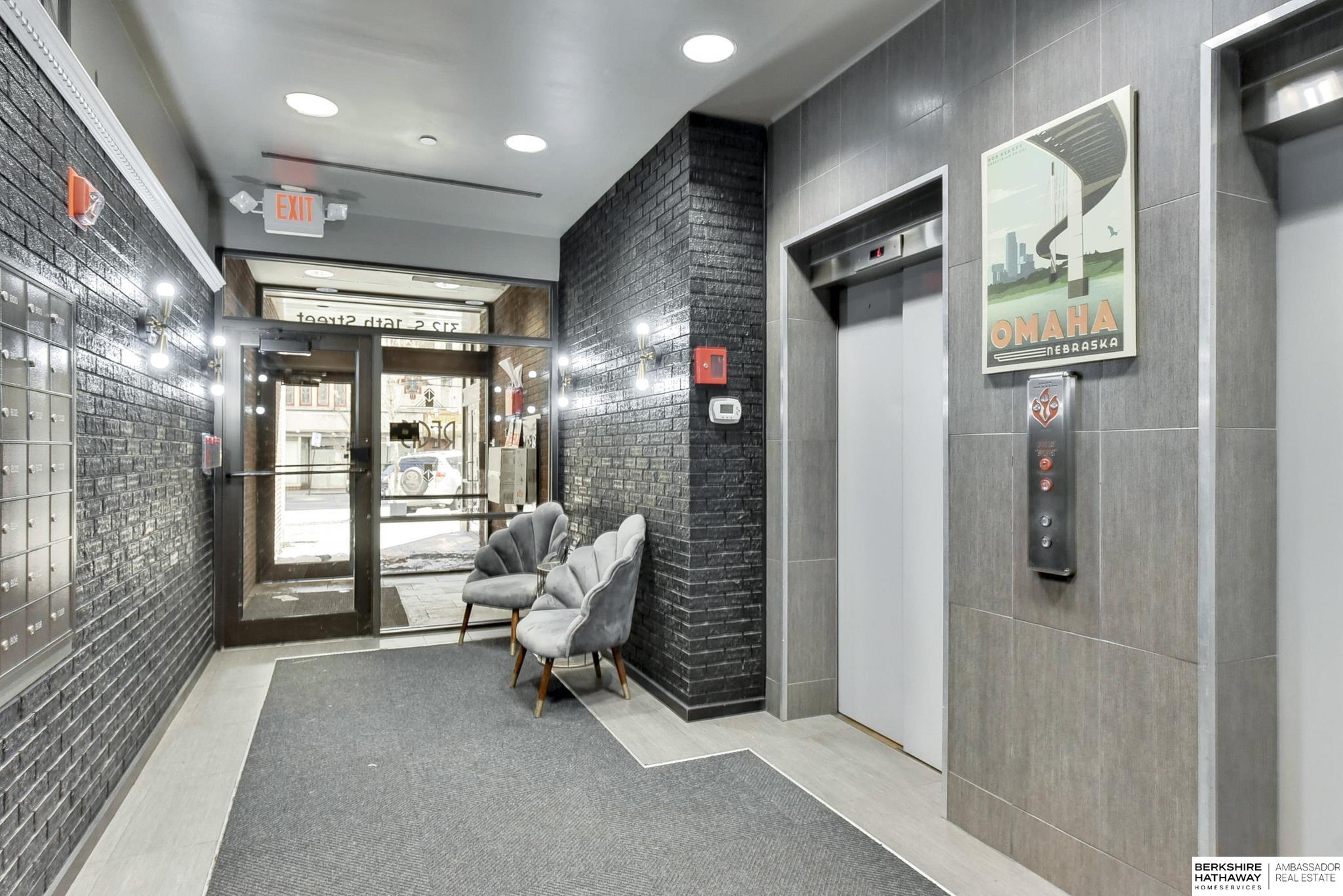 Omaha, Nebraska 68102, United States, 2 Bedrooms Bedrooms, ,2 BathroomsBathrooms,Residential,Active,54427