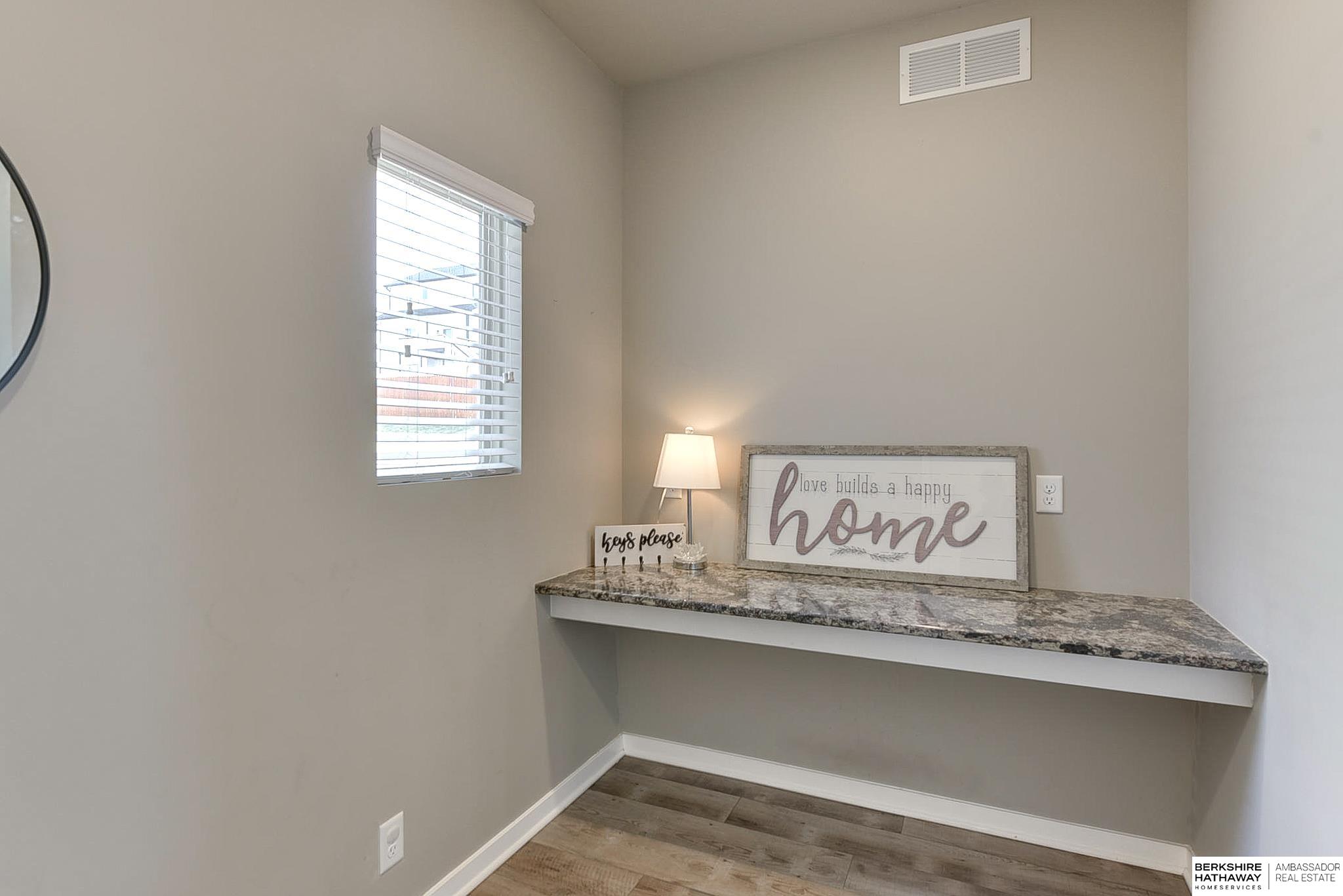 Bennington, Nebraska 68007, United States, 5 Bedrooms Bedrooms, ,4 BathroomsBathrooms,Residential,Active,88349