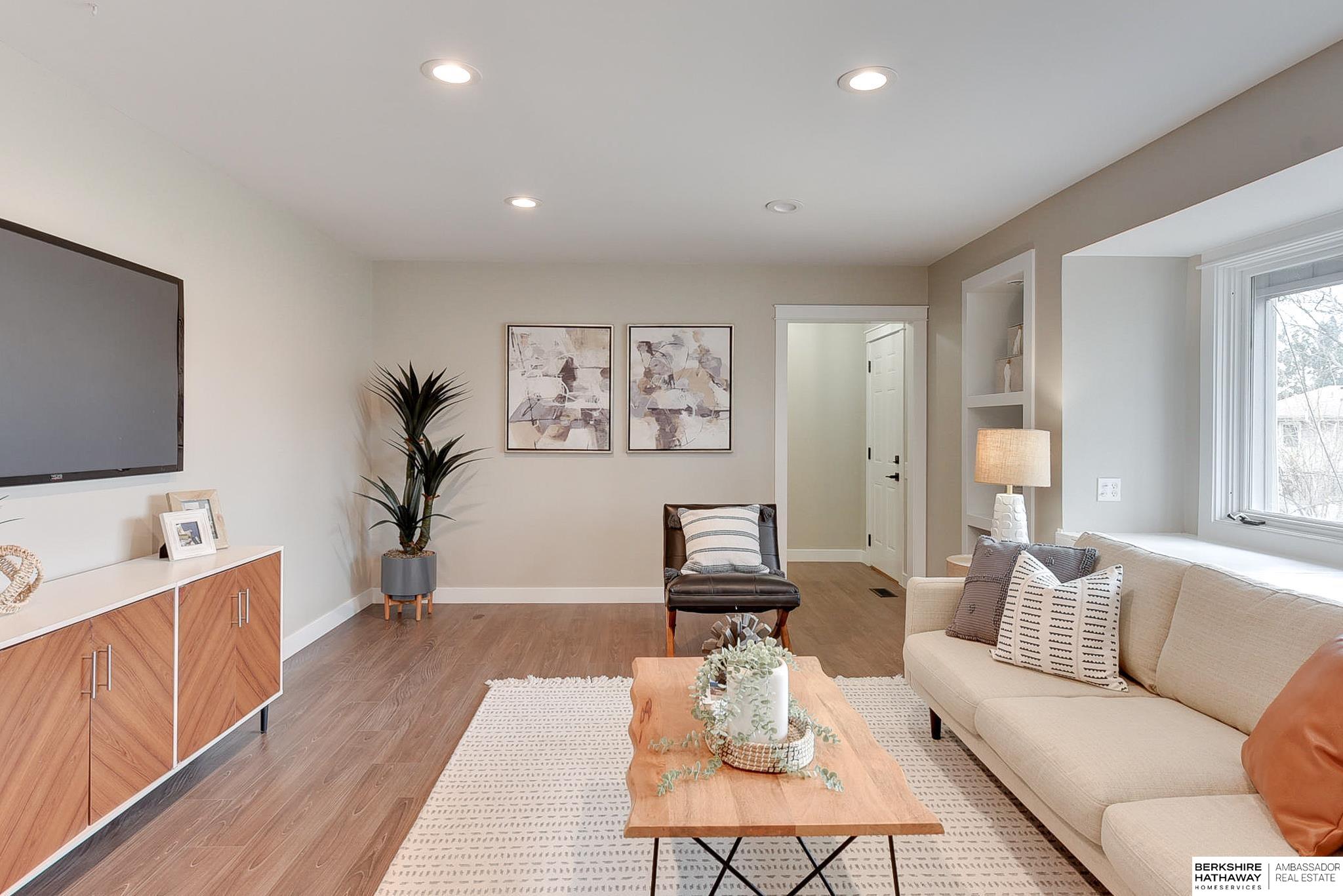 Omaha, Nebraska 68144, United States, 4 Bedrooms Bedrooms, ,4 BathroomsBathrooms,Residential,Active,95864