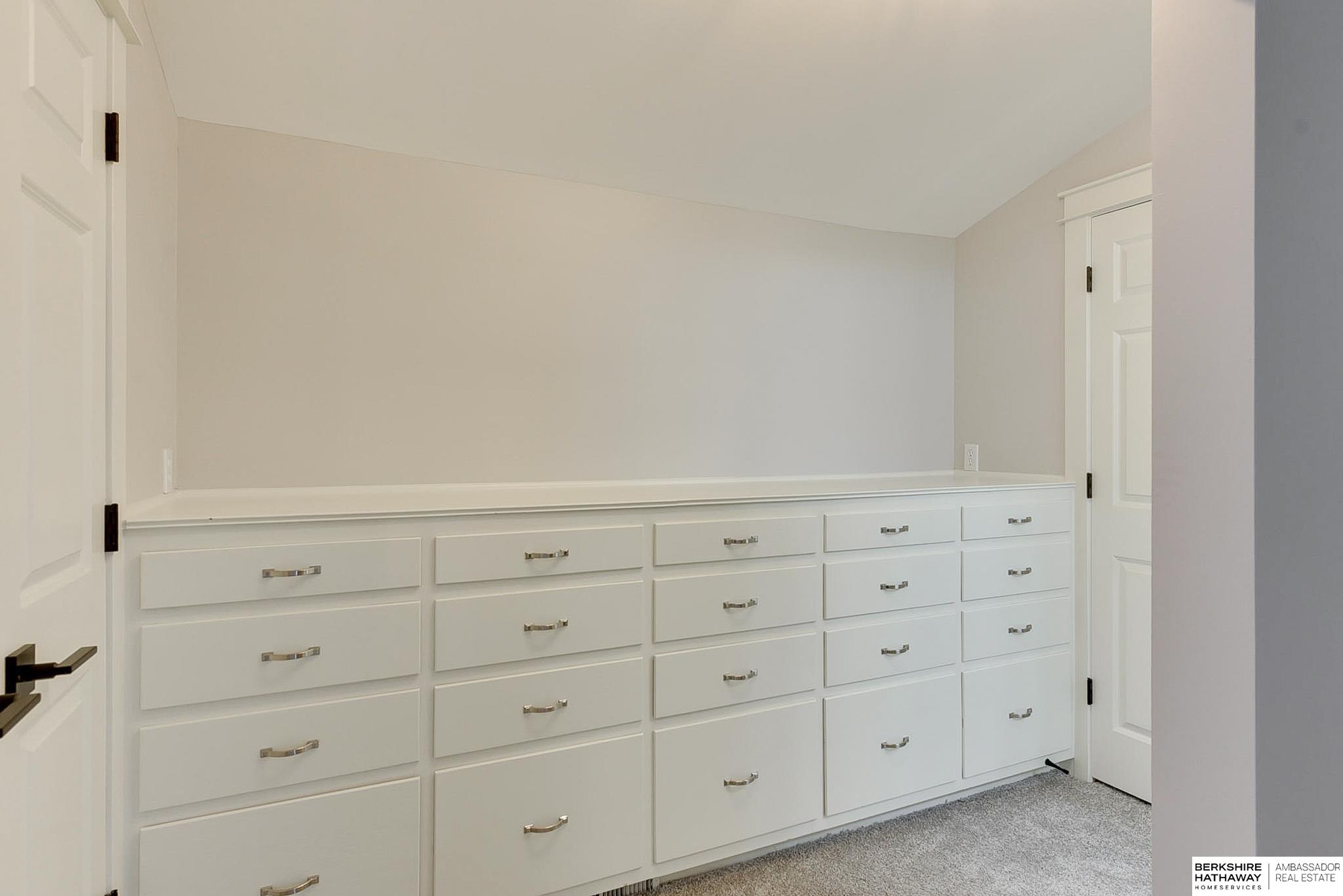 Omaha, Nebraska 68144, United States, 4 Bedrooms Bedrooms, ,4 BathroomsBathrooms,Residential,Active,95864