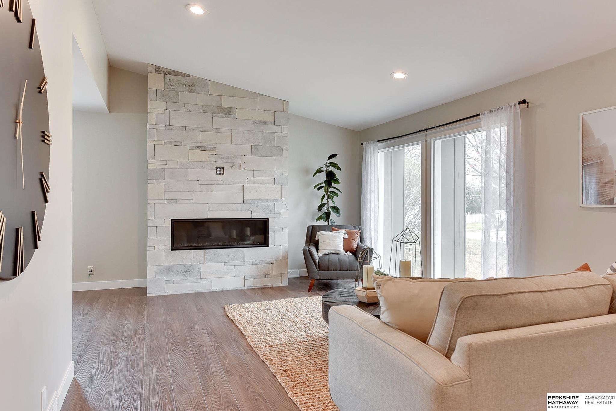 Omaha, Nebraska 68144, United States, 4 Bedrooms Bedrooms, ,4 BathroomsBathrooms,Residential,Active,95864