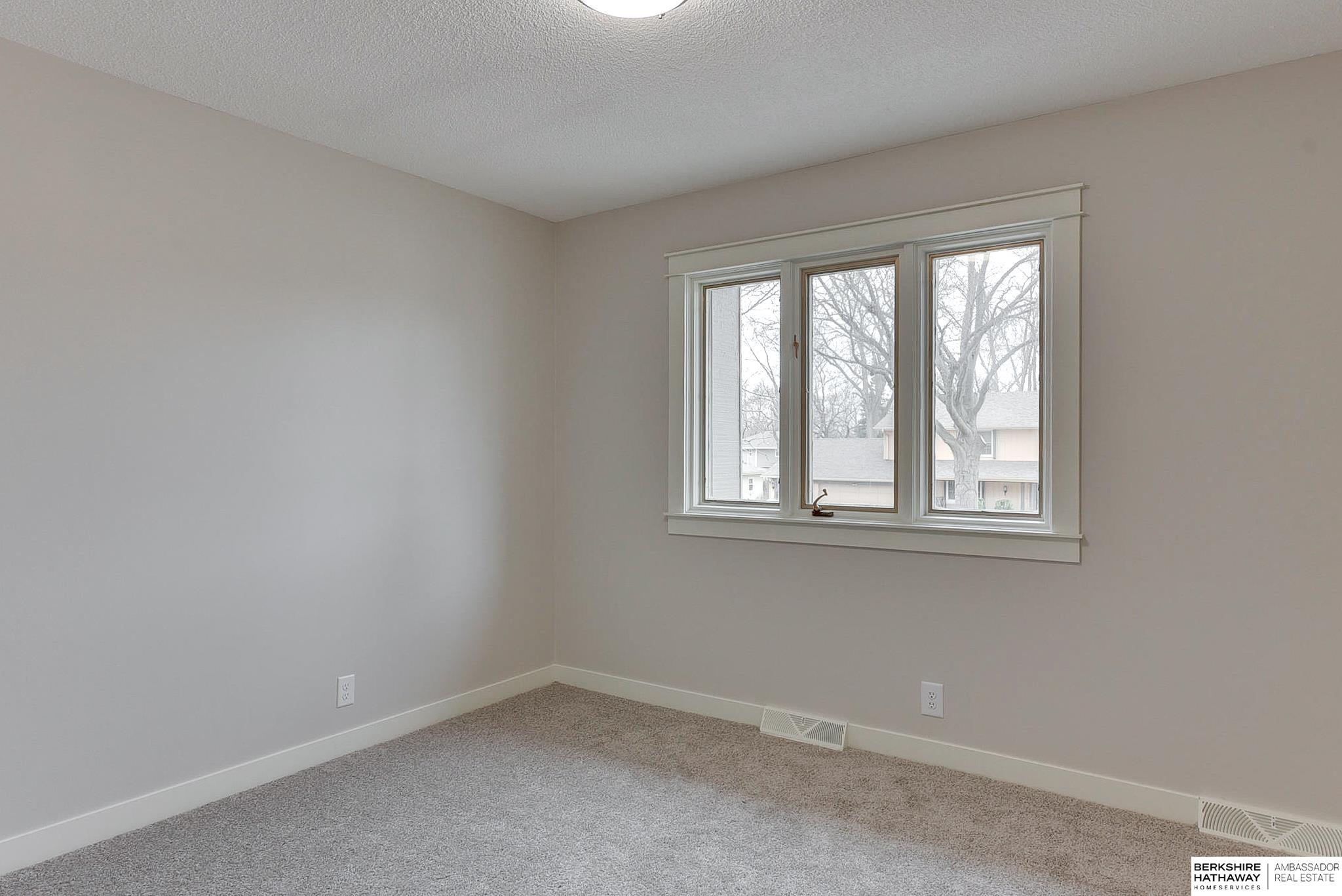 Omaha, Nebraska 68144, United States, 4 Bedrooms Bedrooms, ,4 BathroomsBathrooms,Residential,Active,95864