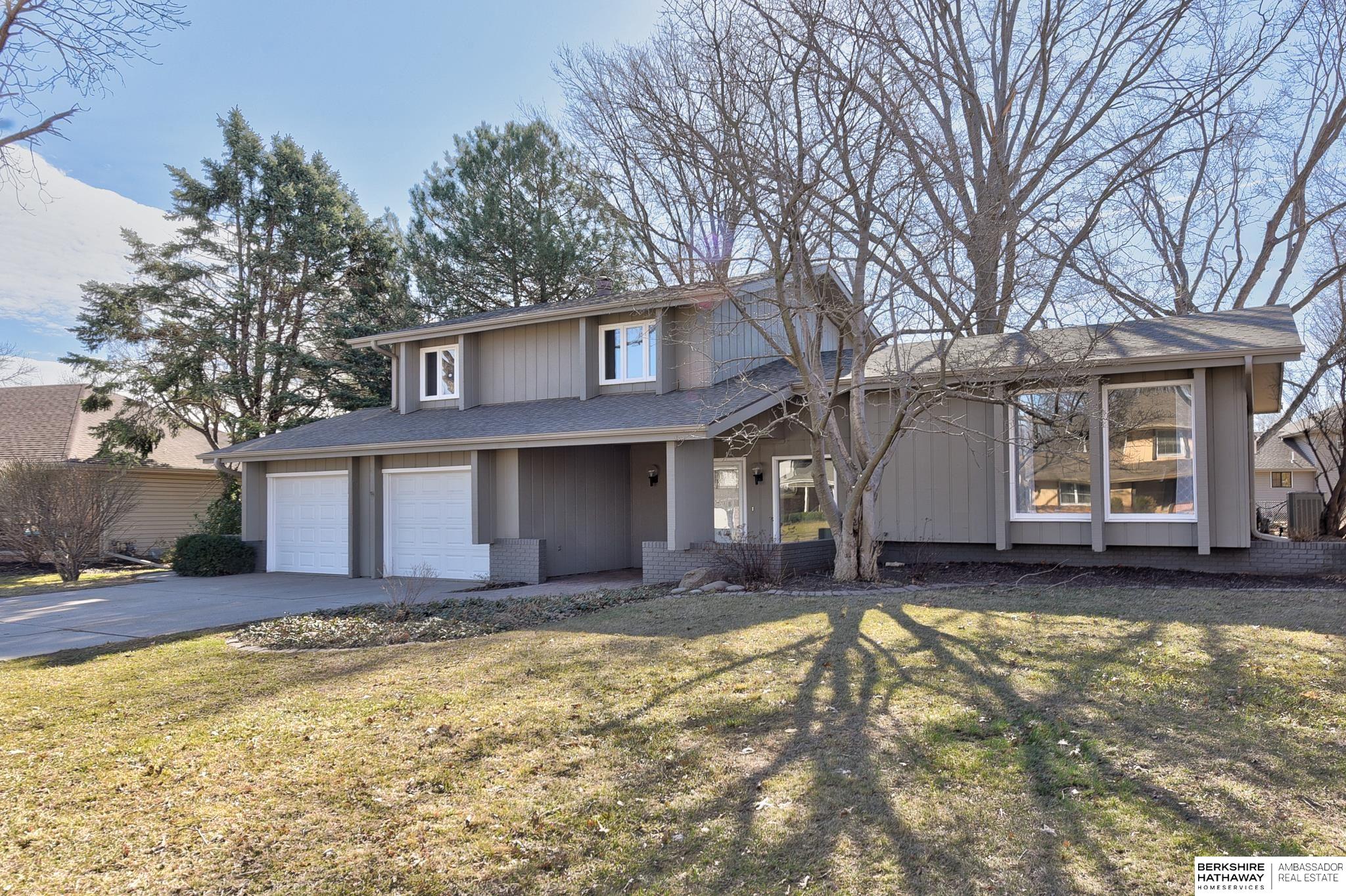 Omaha, Nebraska 68144, United States, 4 Bedrooms Bedrooms, ,4 BathroomsBathrooms,Residential,Active,95864