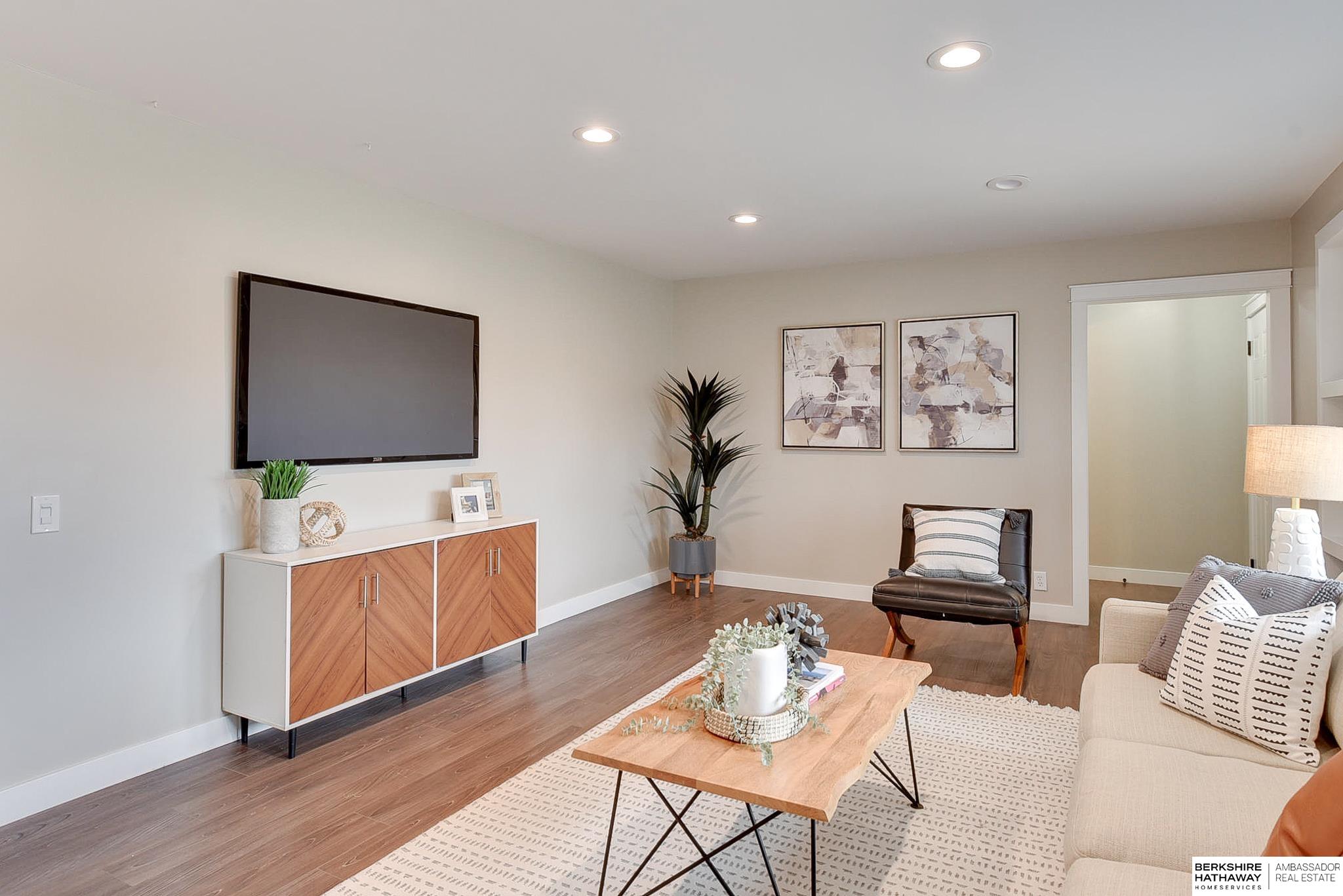 Omaha, Nebraska 68144, United States, 4 Bedrooms Bedrooms, ,4 BathroomsBathrooms,Residential,Active,95864