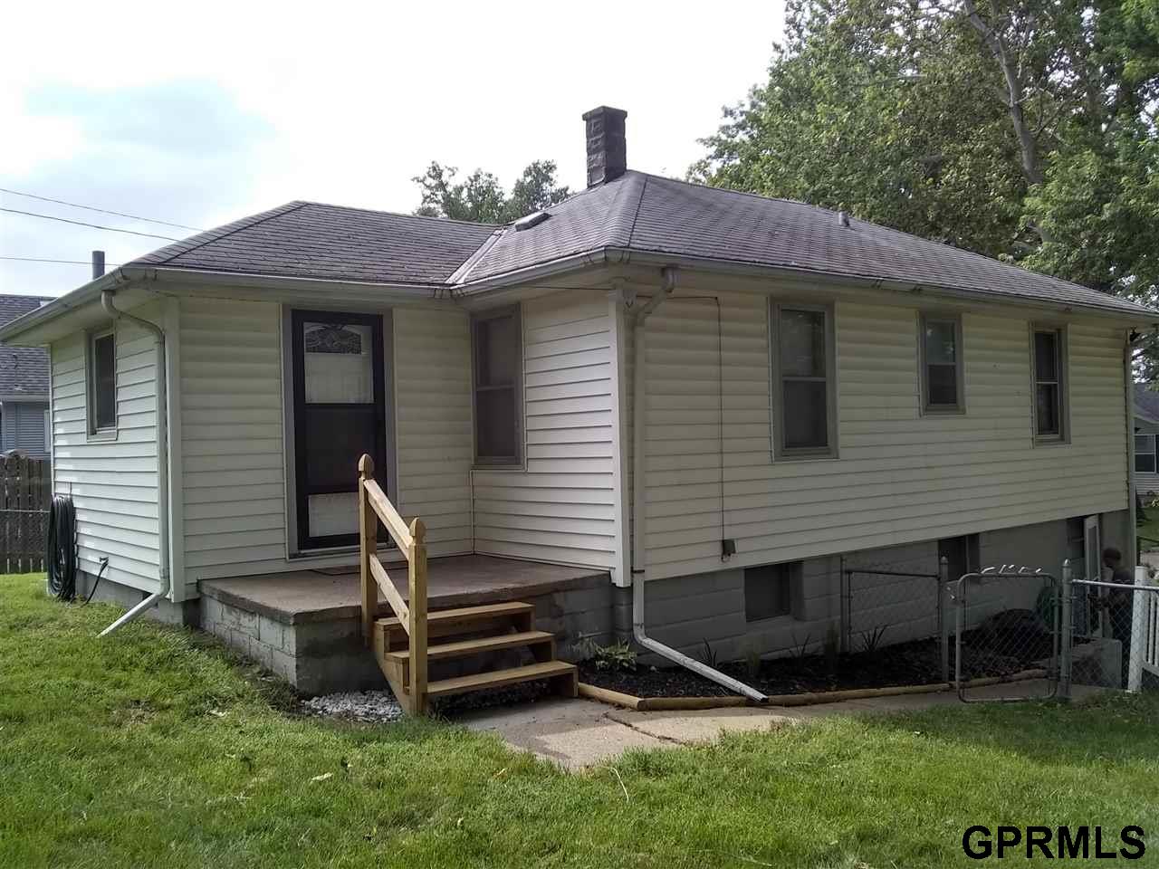 Photo 1 of 30 — 5819 Holmes Street, Omaha, NE 68117