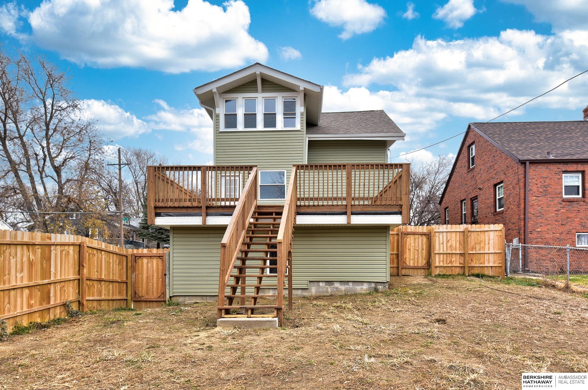 Omaha, Nebraska 68105, United States, 3 Bedrooms Bedrooms, ,3 BathroomsBathrooms,Residential,Active,900