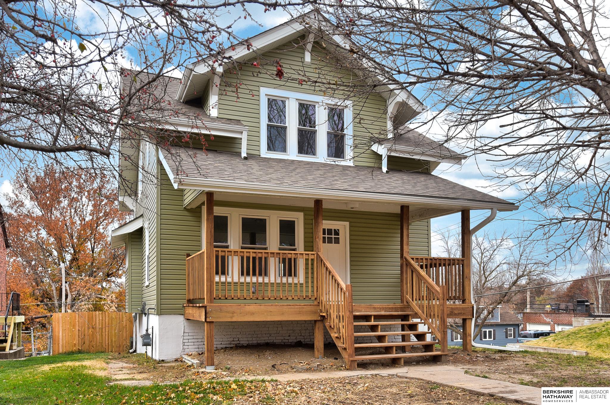 Omaha, Nebraska 68105, United States, 3 Bedrooms Bedrooms, ,3 BathroomsBathrooms,Residential,Active,900