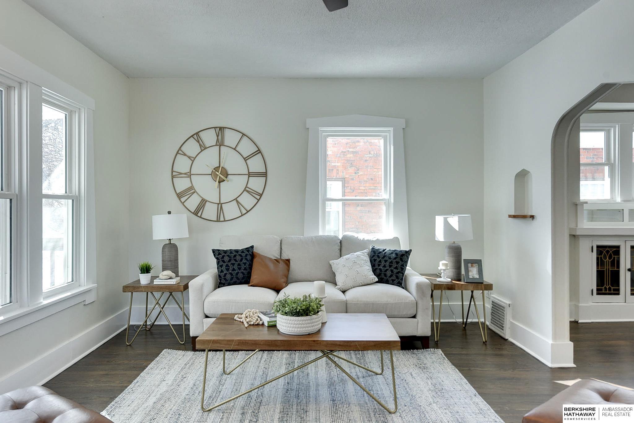 Omaha, Nebraska 68105, United States, 3 Bedrooms Bedrooms, ,3 BathroomsBathrooms,Residential,Active,900