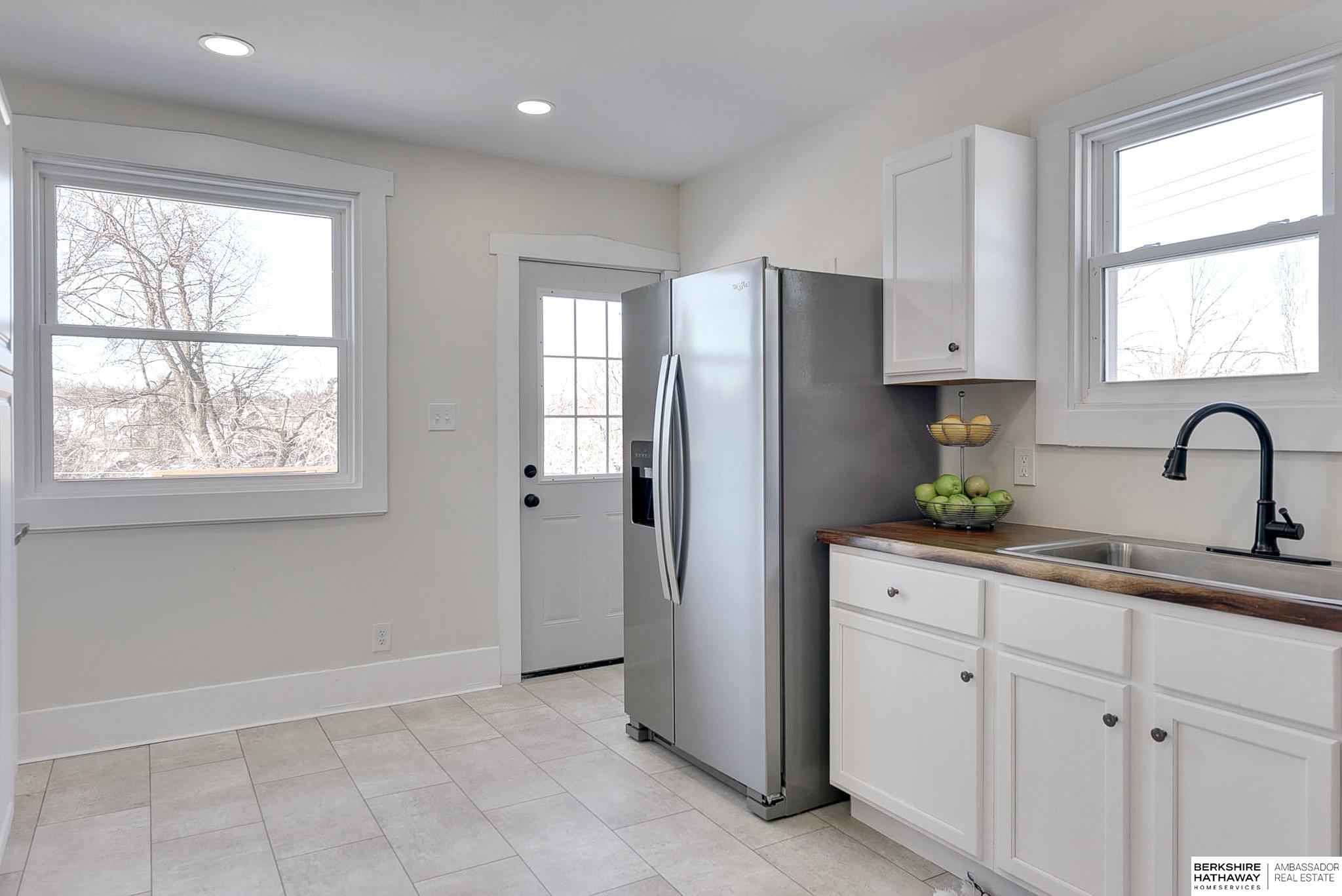 Omaha, Nebraska 68105, United States, 3 Bedrooms Bedrooms, ,3 BathroomsBathrooms,Residential,Active,900