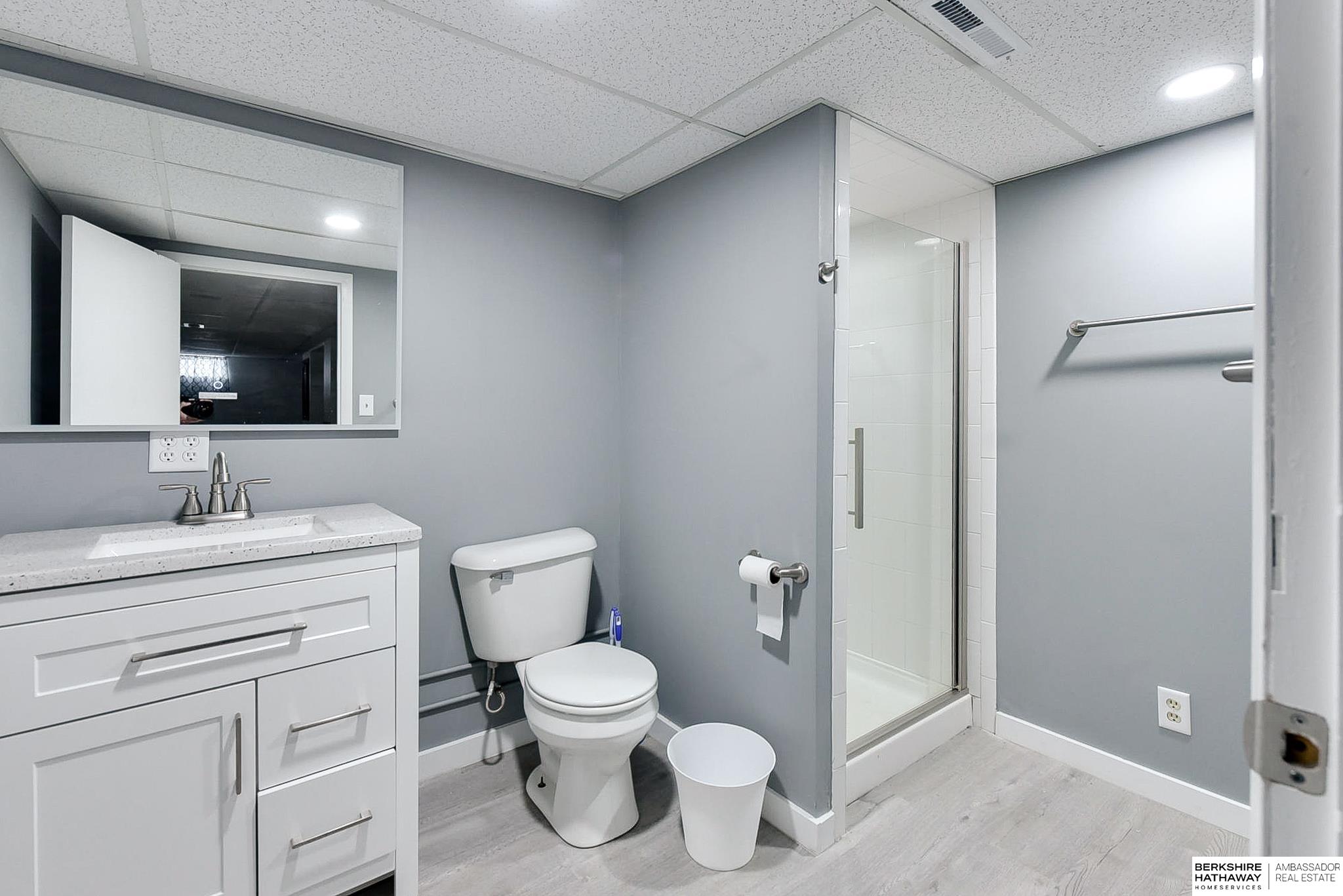 Omaha, Nebraska 68112, United States, 3 Bedrooms Bedrooms, ,2 BathroomsBathrooms,Residential,Active,112158