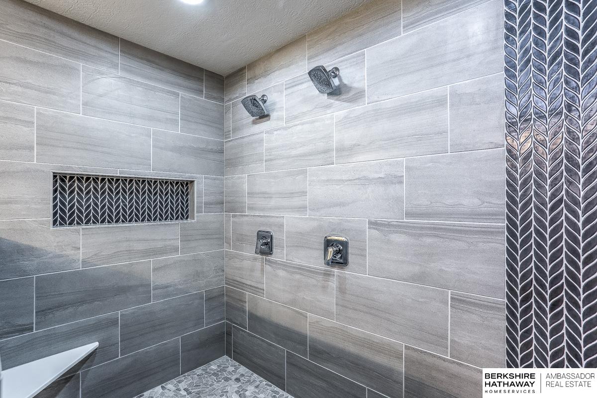 Papillion, Nebraska 68046, United States, 4 Bedrooms Bedrooms, ,3 BathroomsBathrooms,Residential,Active,102077