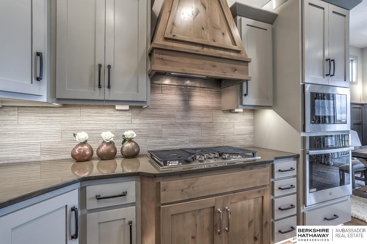 Papillion, Nebraska 68046, United States, 4 Bedrooms Bedrooms, ,3 BathroomsBathrooms,Residential,Active,102077