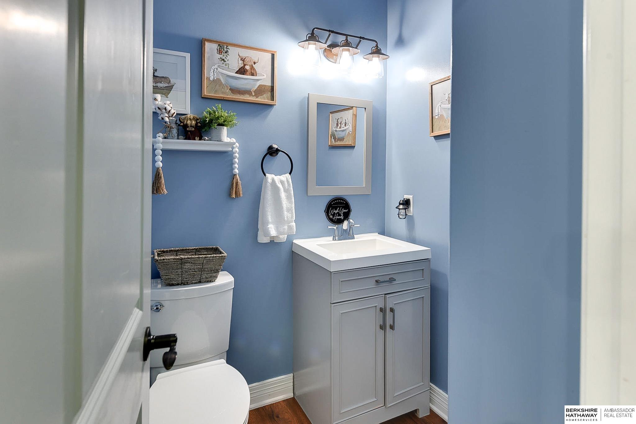 Papillion, Nebraska 68046, United States, 5 Bedrooms Bedrooms, ,4 BathroomsBathrooms,Residential,Active,92393