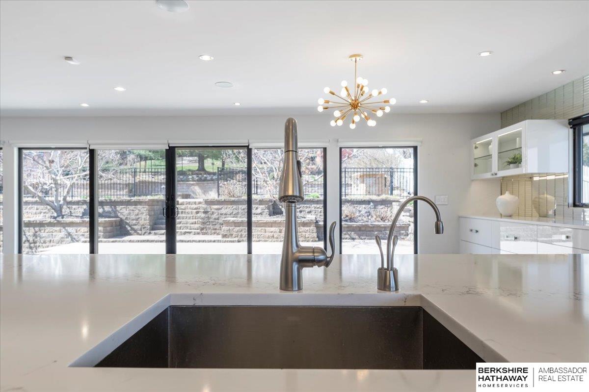 Omaha, Nebraska 68124, United States, 3 Bedrooms Bedrooms, ,4 BathroomsBathrooms,Residential,Active,98917