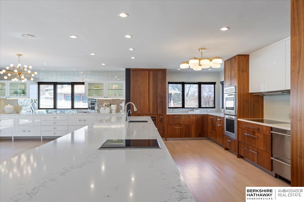 Omaha, Nebraska 68124, United States, 3 Bedrooms Bedrooms, ,4 BathroomsBathrooms,Residential,Active,98917