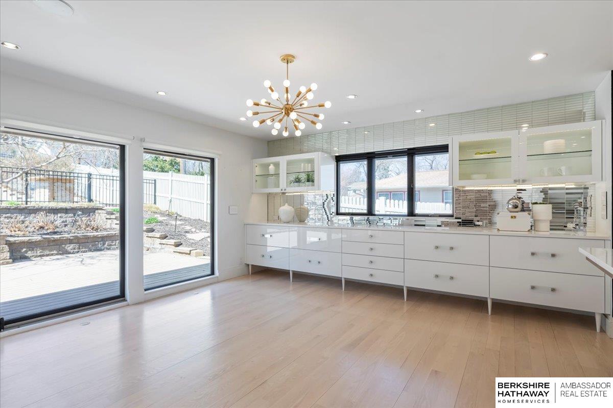 Omaha, Nebraska 68124, United States, 3 Bedrooms Bedrooms, ,4 BathroomsBathrooms,Residential,Active,98917