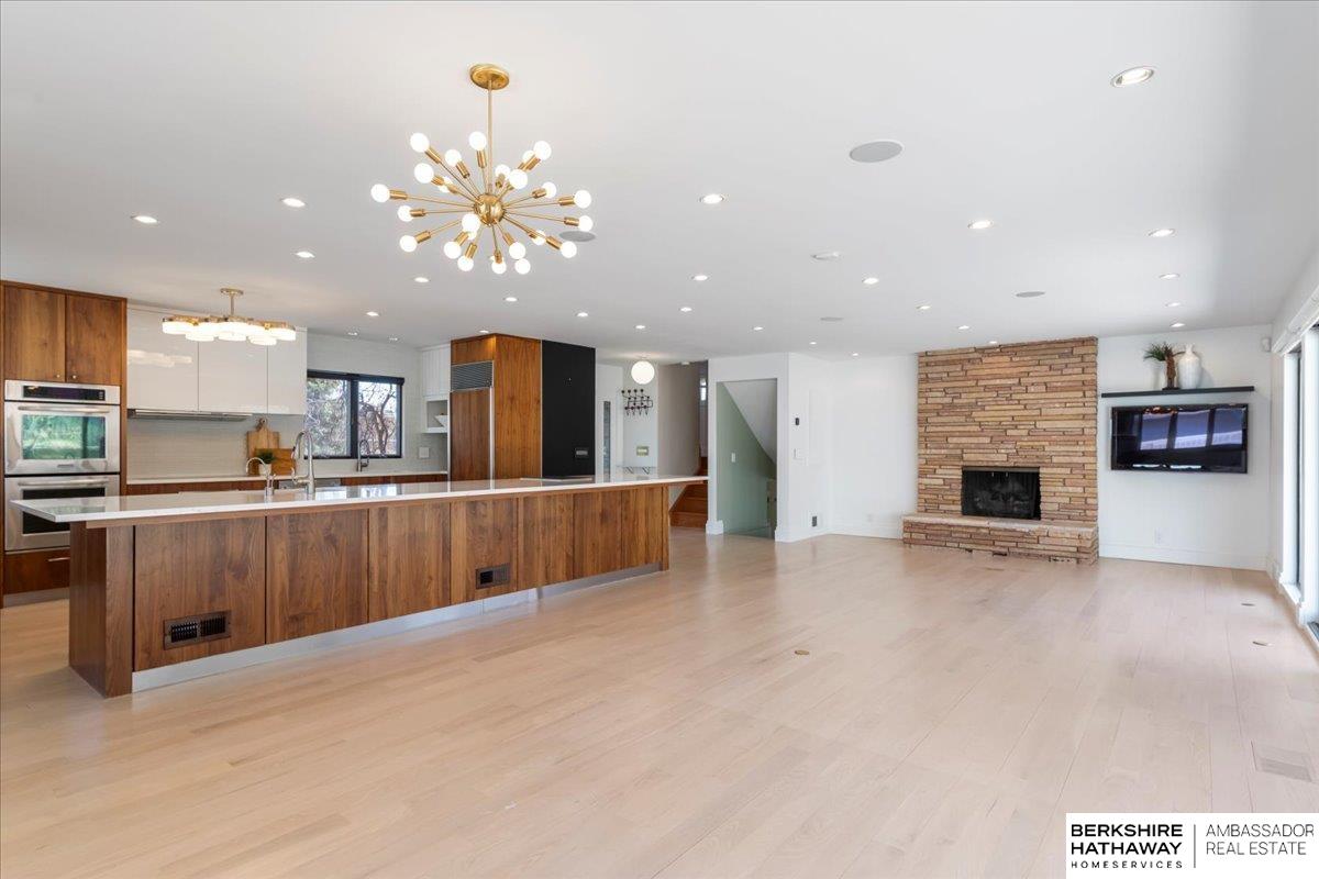 Omaha, Nebraska 68124, United States, 3 Bedrooms Bedrooms, ,4 BathroomsBathrooms,Residential,Active,98917