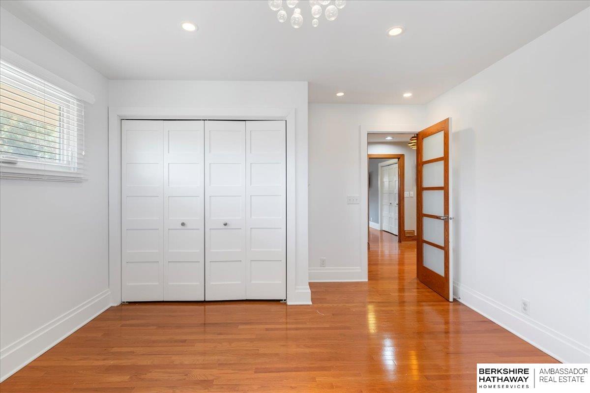 Omaha, Nebraska 68124, United States, 3 Bedrooms Bedrooms, ,4 BathroomsBathrooms,Residential,Active,98917