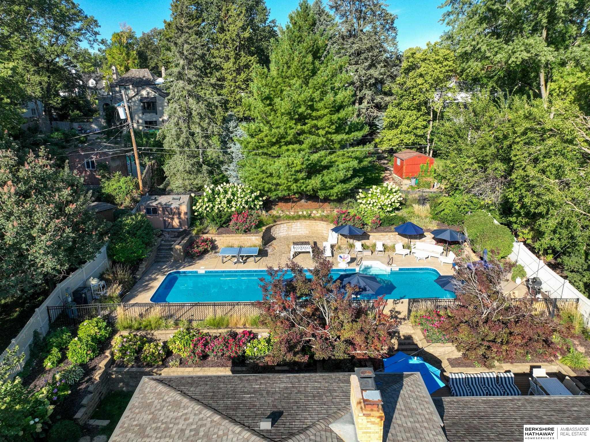 Omaha, Nebraska 68124, United States, 3 Bedrooms Bedrooms, ,4 BathroomsBathrooms,Residential,Active,98917