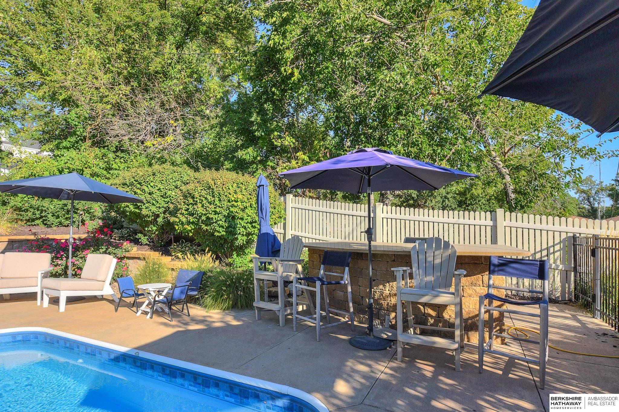 Omaha, Nebraska 68124, United States, 3 Bedrooms Bedrooms, ,4 BathroomsBathrooms,Residential,Active,98917