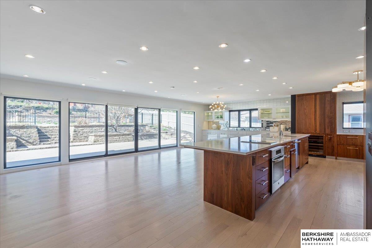 Omaha, Nebraska 68124, United States, 3 Bedrooms Bedrooms, ,4 BathroomsBathrooms,Residential,Active,98917