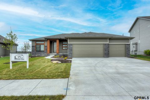 Photo of 12501 Quail Drive, Bellevue, NE 68123 (MLS # 22431639)