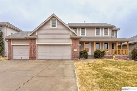 MLS: 22503294