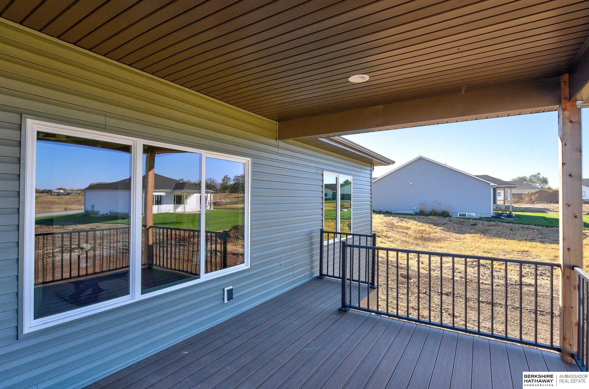 Wahoo, Nebraska 68066, United States, 4 Bedrooms Bedrooms, ,3 BathroomsBathrooms,Residential,Pending,38390