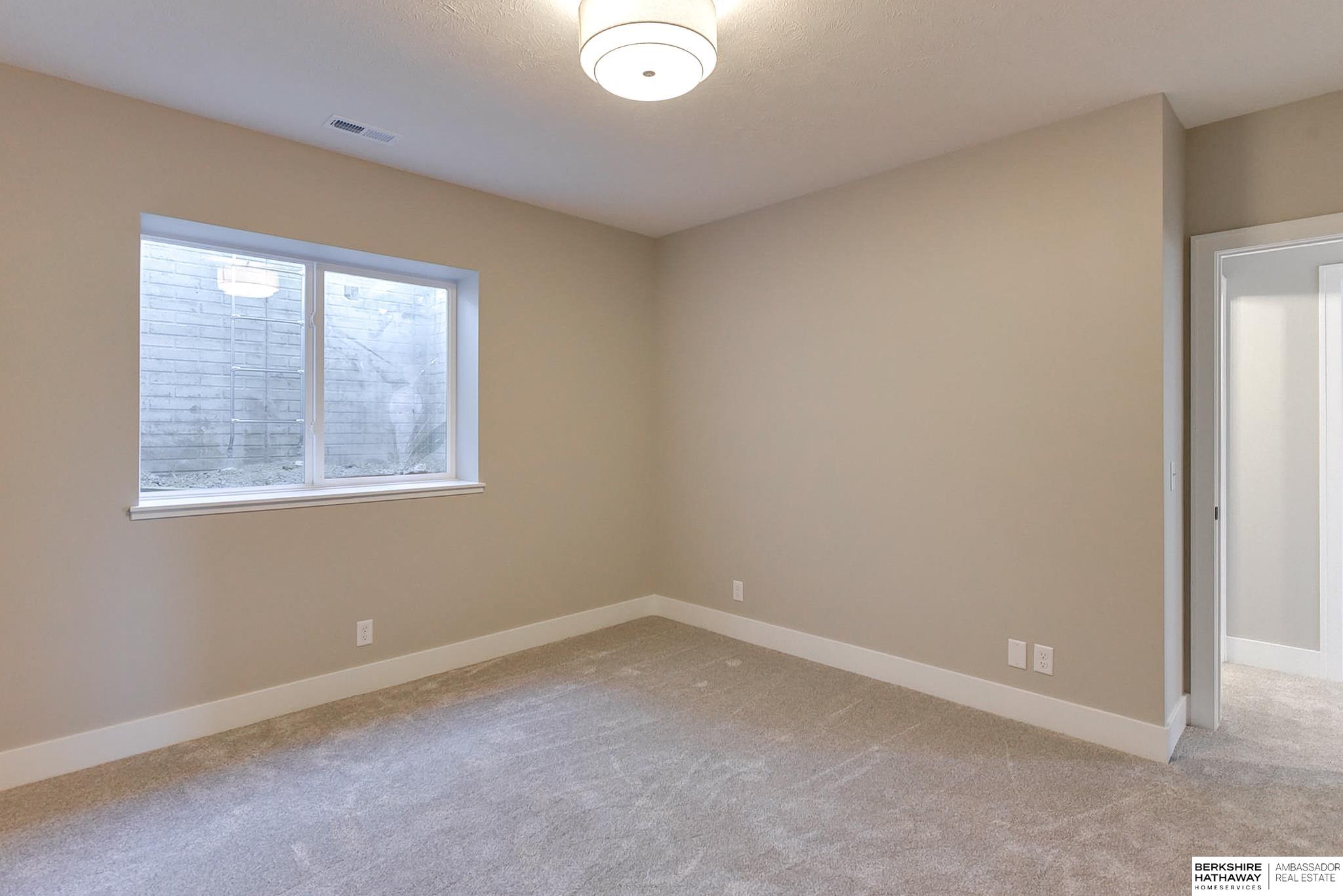 Wahoo, Nebraska 68066, United States, 4 Bedrooms Bedrooms, ,3 BathroomsBathrooms,Residential,Pending,38390