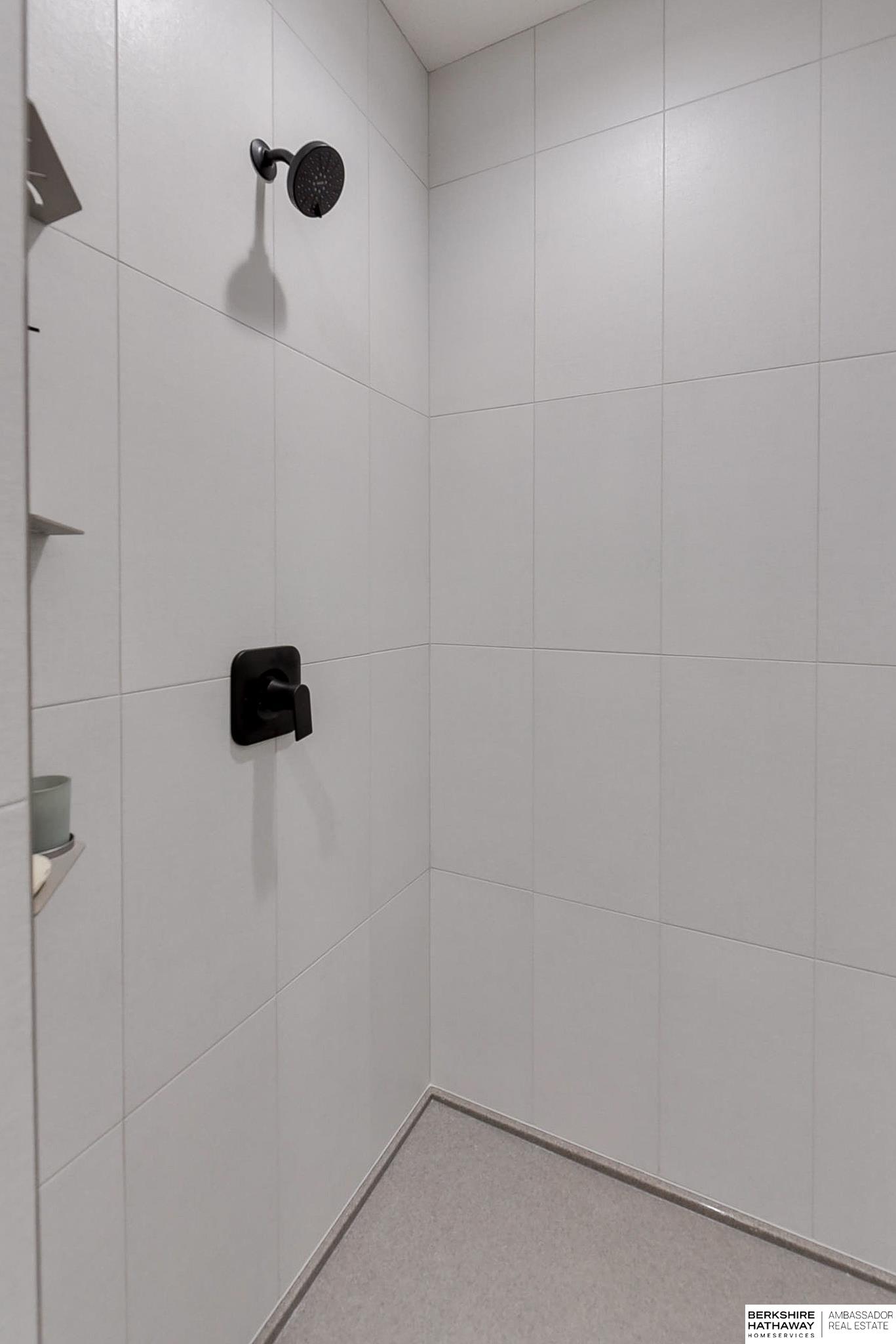 Wahoo, Nebraska 68066, United States, 4 Bedrooms Bedrooms, ,3 BathroomsBathrooms,Residential,Pending,38390